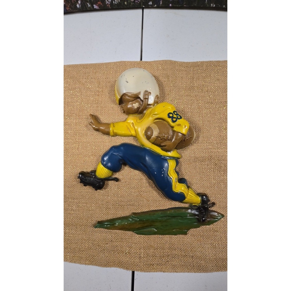 CC-1218.  Vintage metal wall plaque
